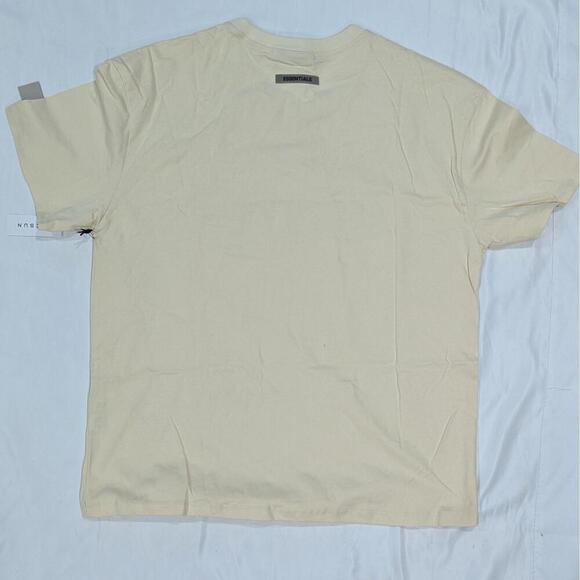 BRAND NEW Fear of God Essentials T-Shirt Cream Applique Logo SS20 Pacsun Size M - Picture 2 of 9
